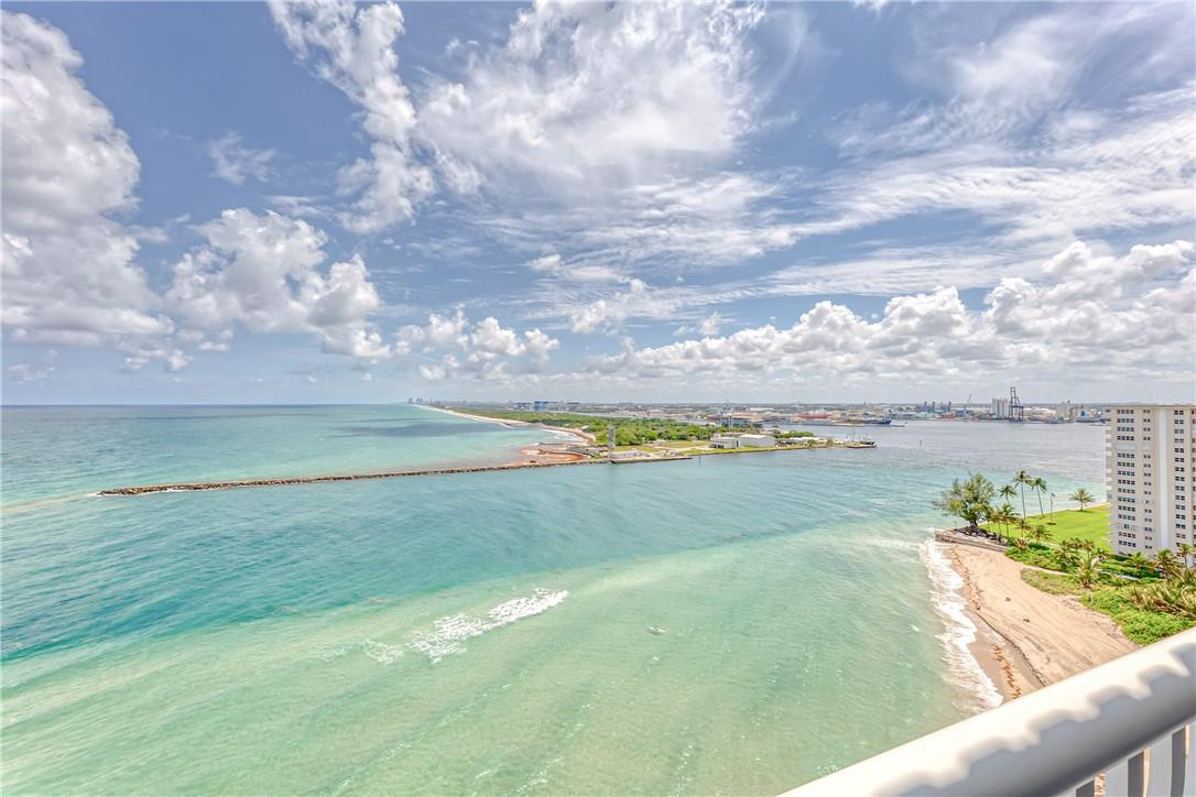 POINT OF AMERICAS - Residential