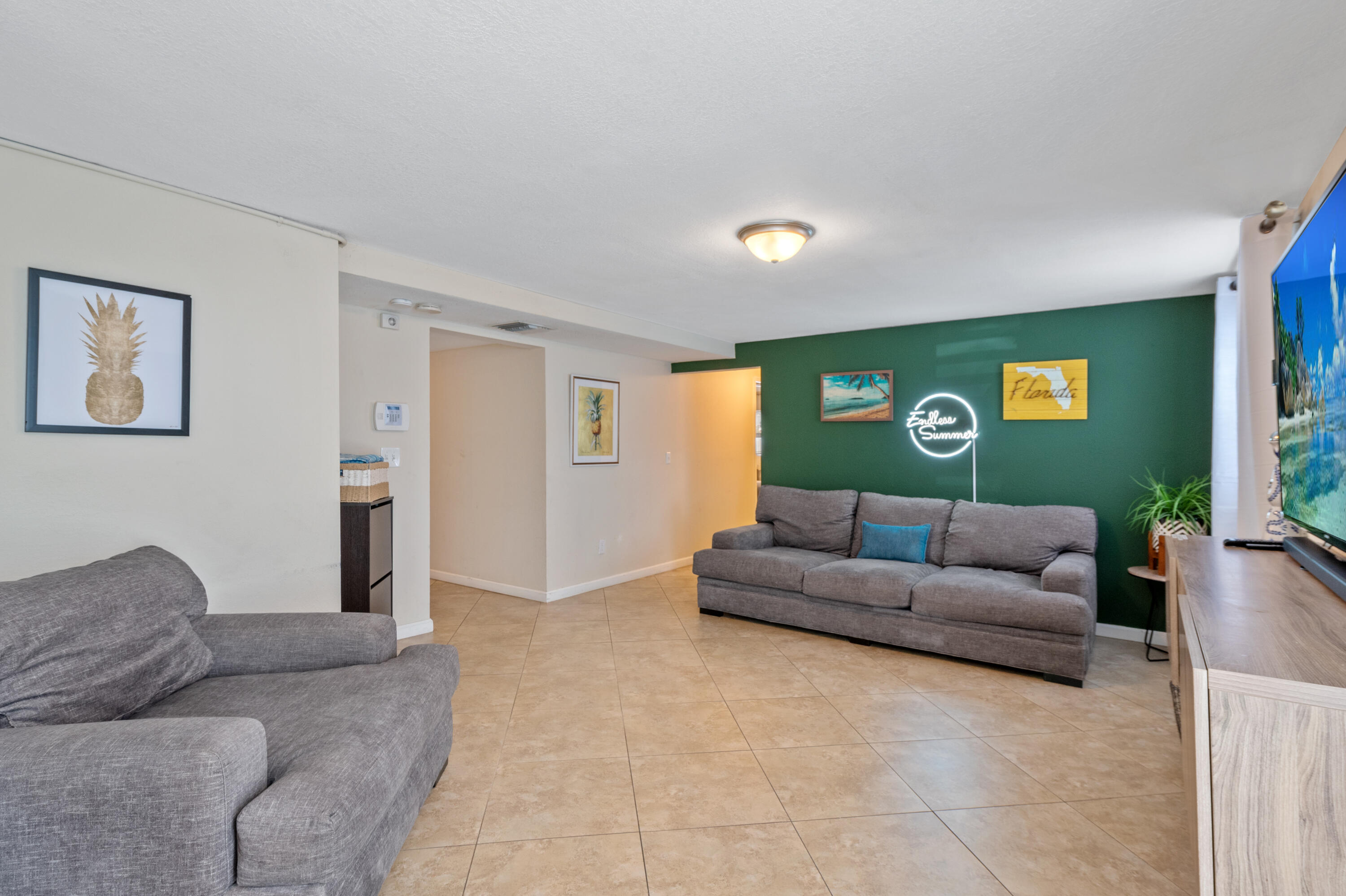 LAUDERDALE - Residential