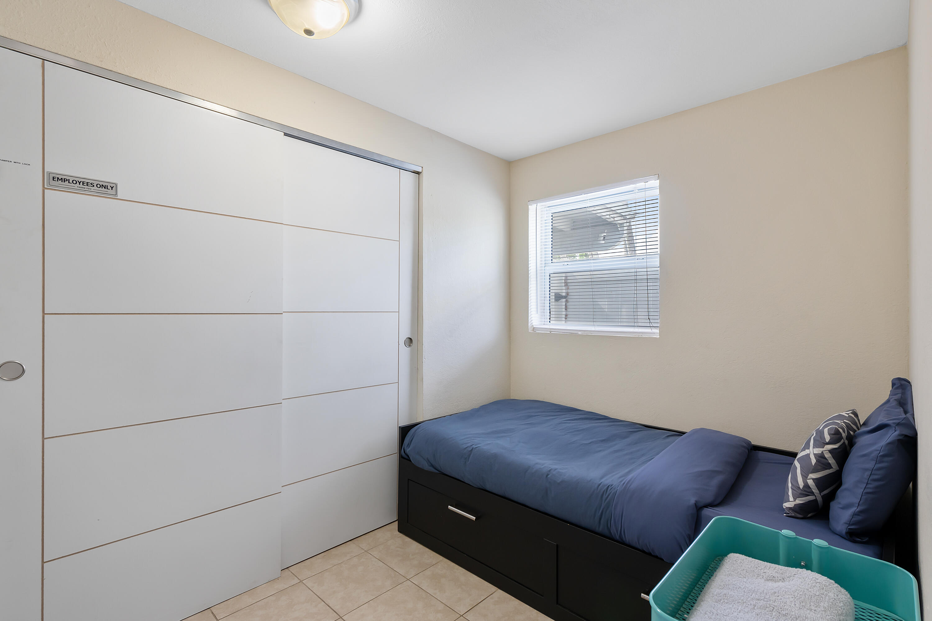 LAUDERDALE - Residential