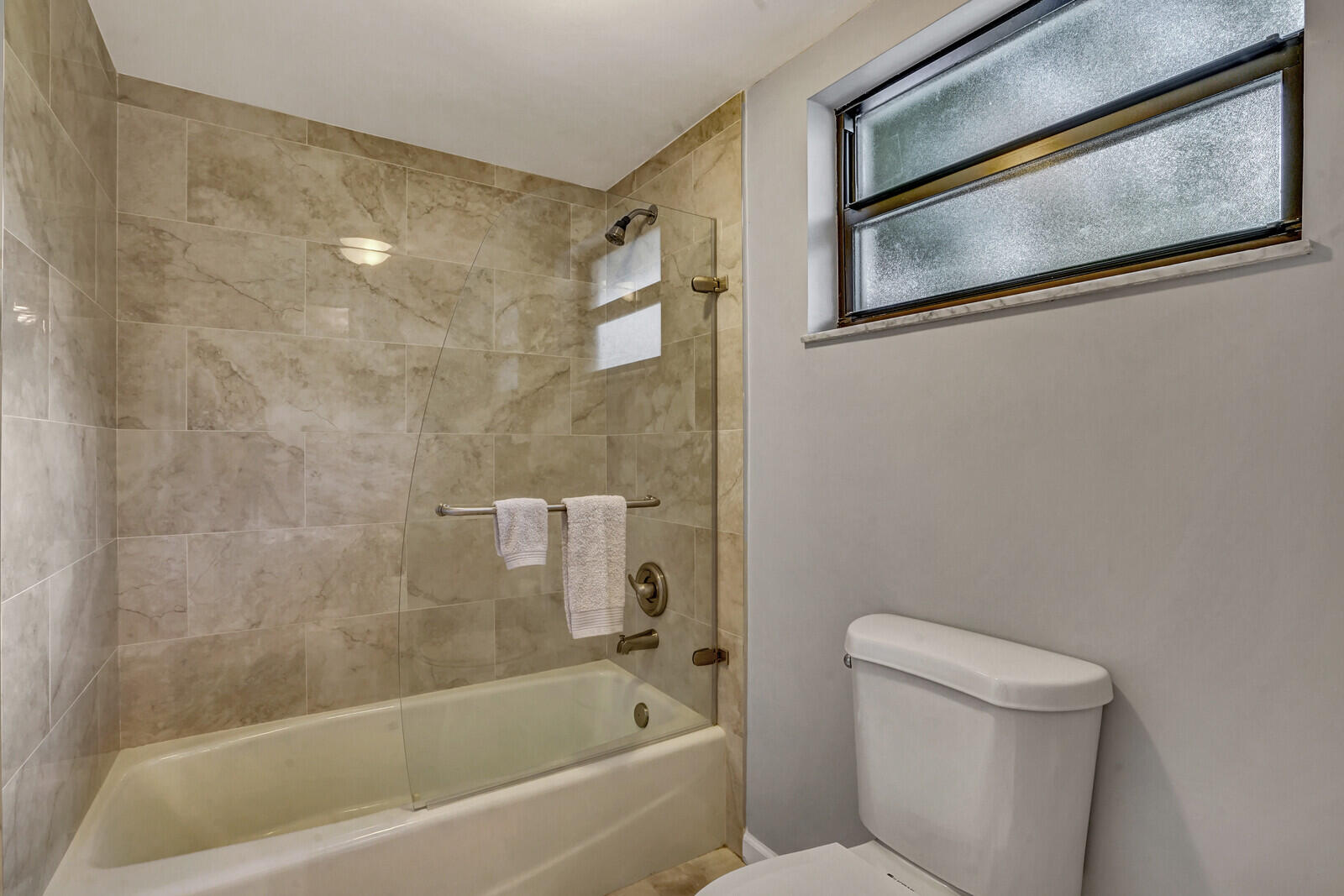 TENNIS LODGES 1 CONDO - Residential Lease