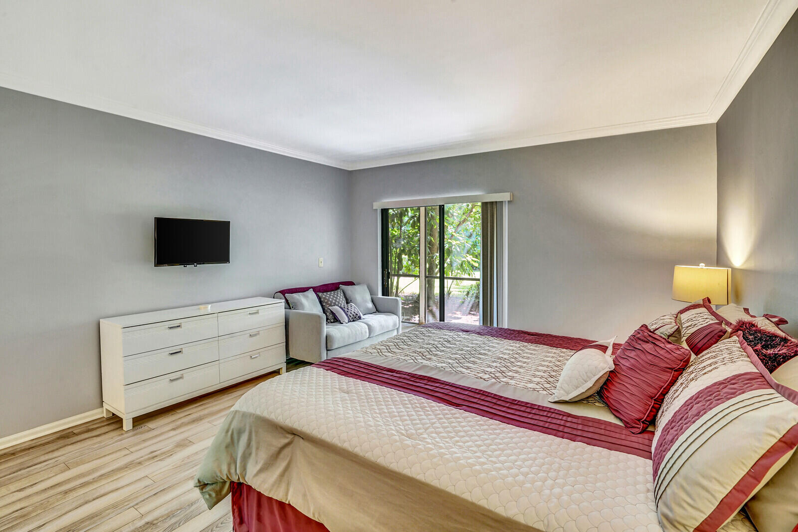 TENNIS LODGES 1 CONDO - Residential Lease