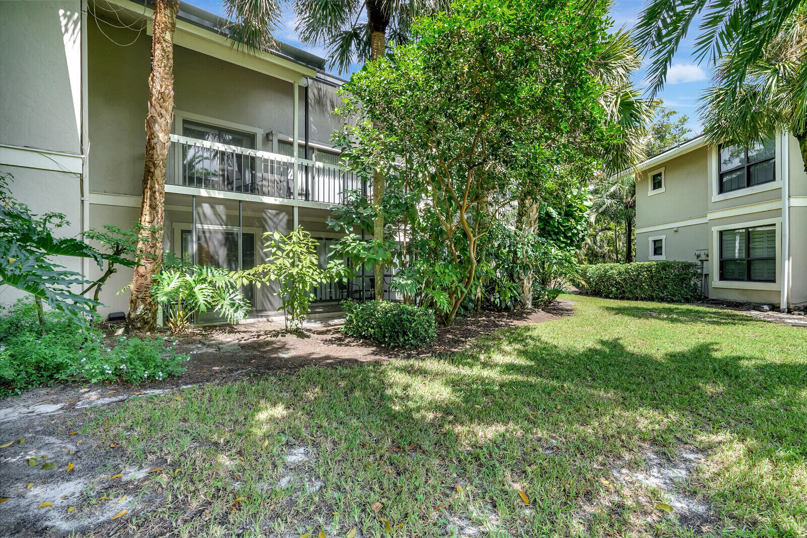 TENNIS LODGES 1 CONDO - Residential Lease