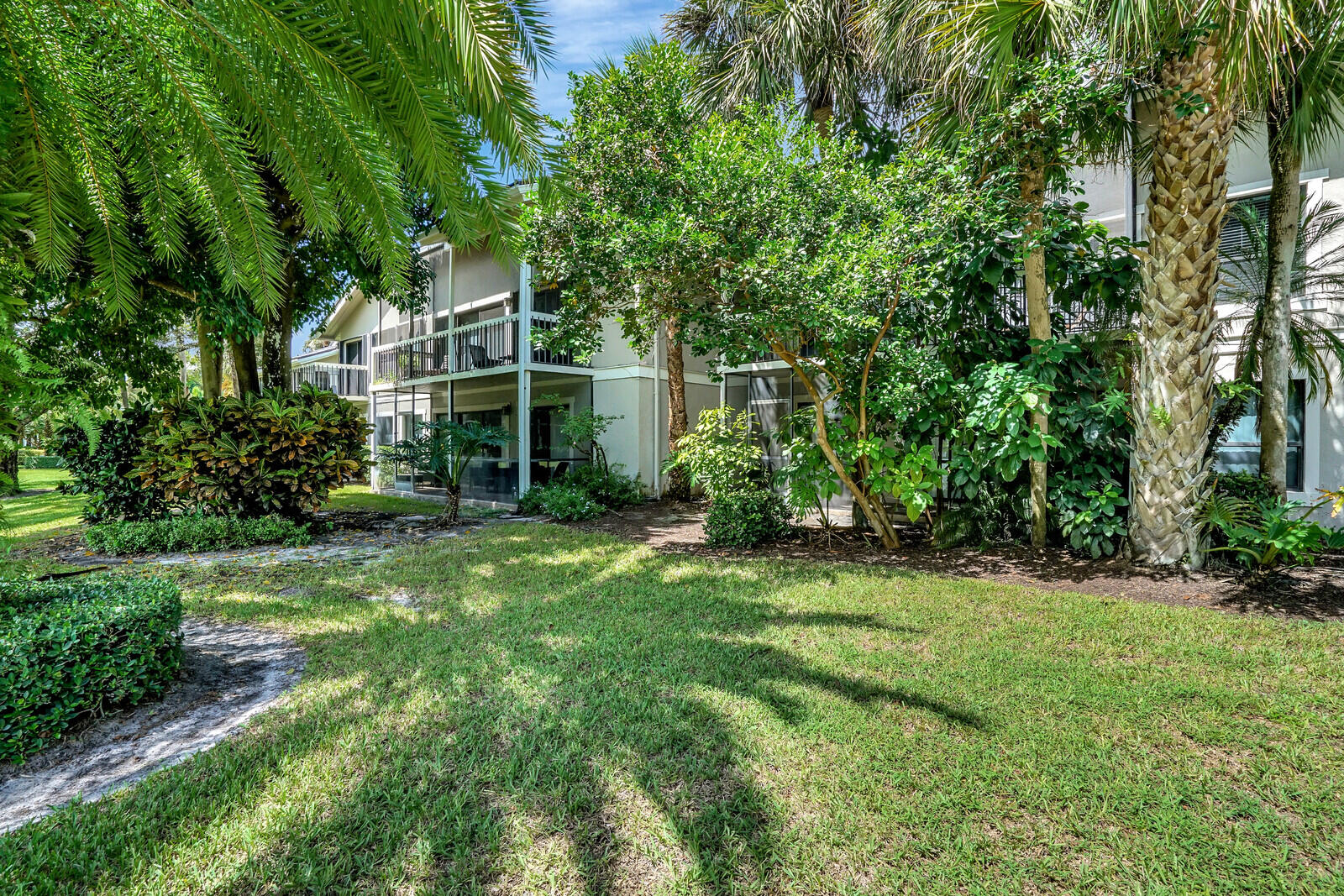 TENNIS LODGES 1 CONDO - Residential Lease