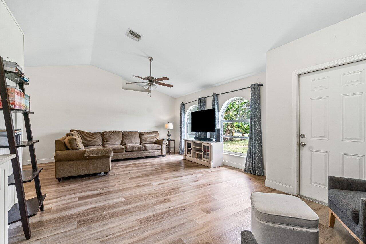 Acreage - Residential Lease