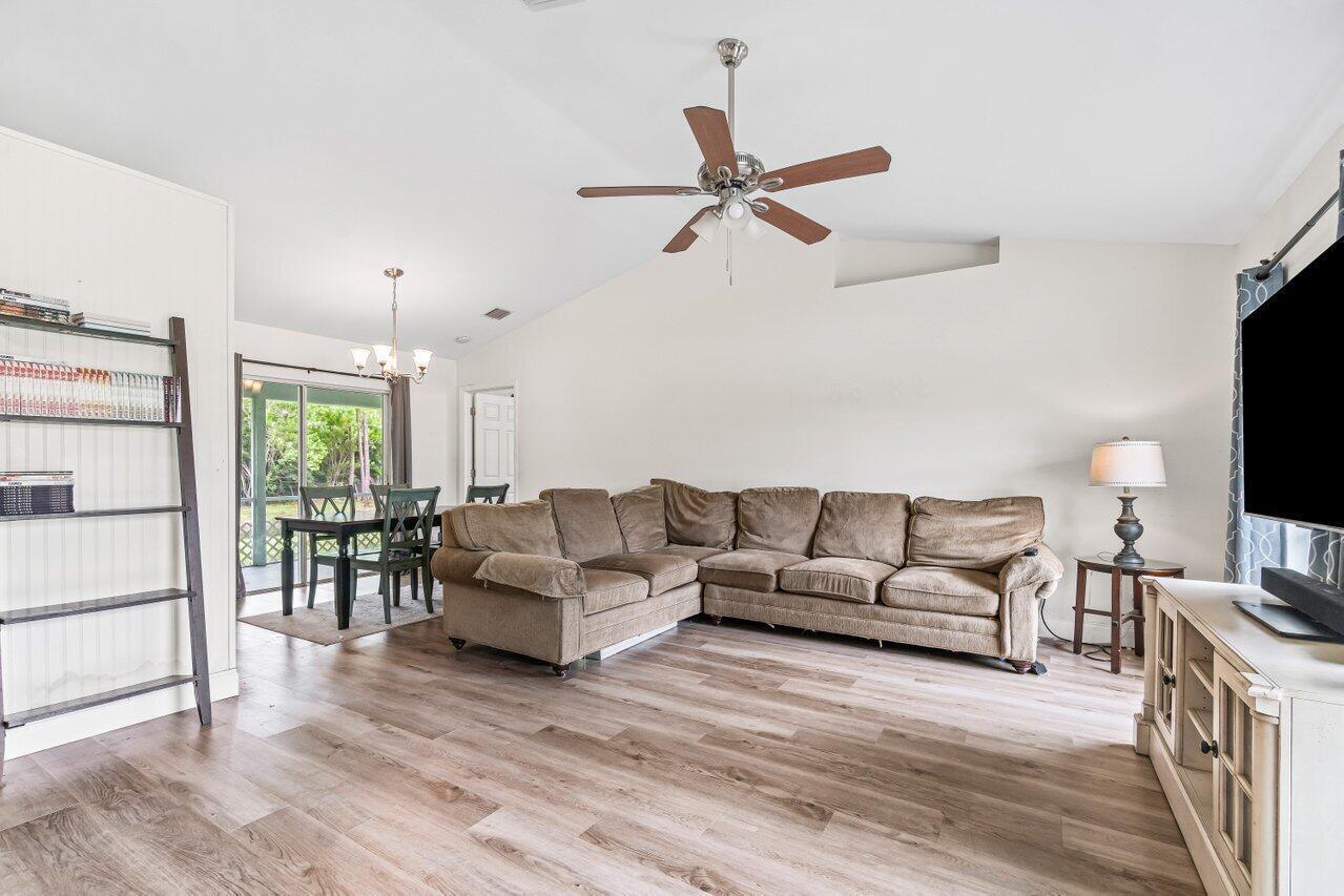 Acreage - Residential Lease