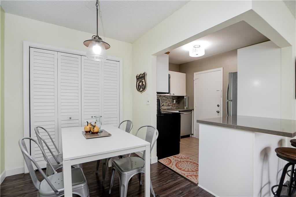 Imperial Point Colonnades - Residential