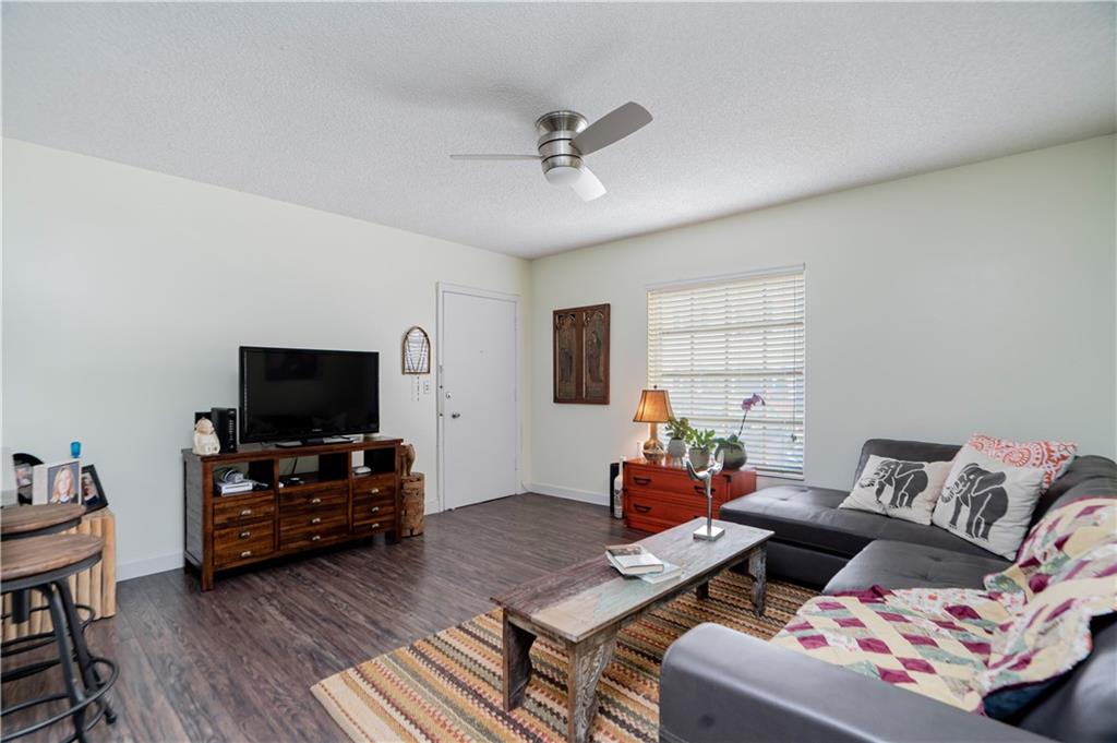 Imperial Point Colonnades - Residential