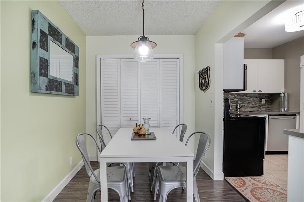Imperial Point Colonnades - Residential