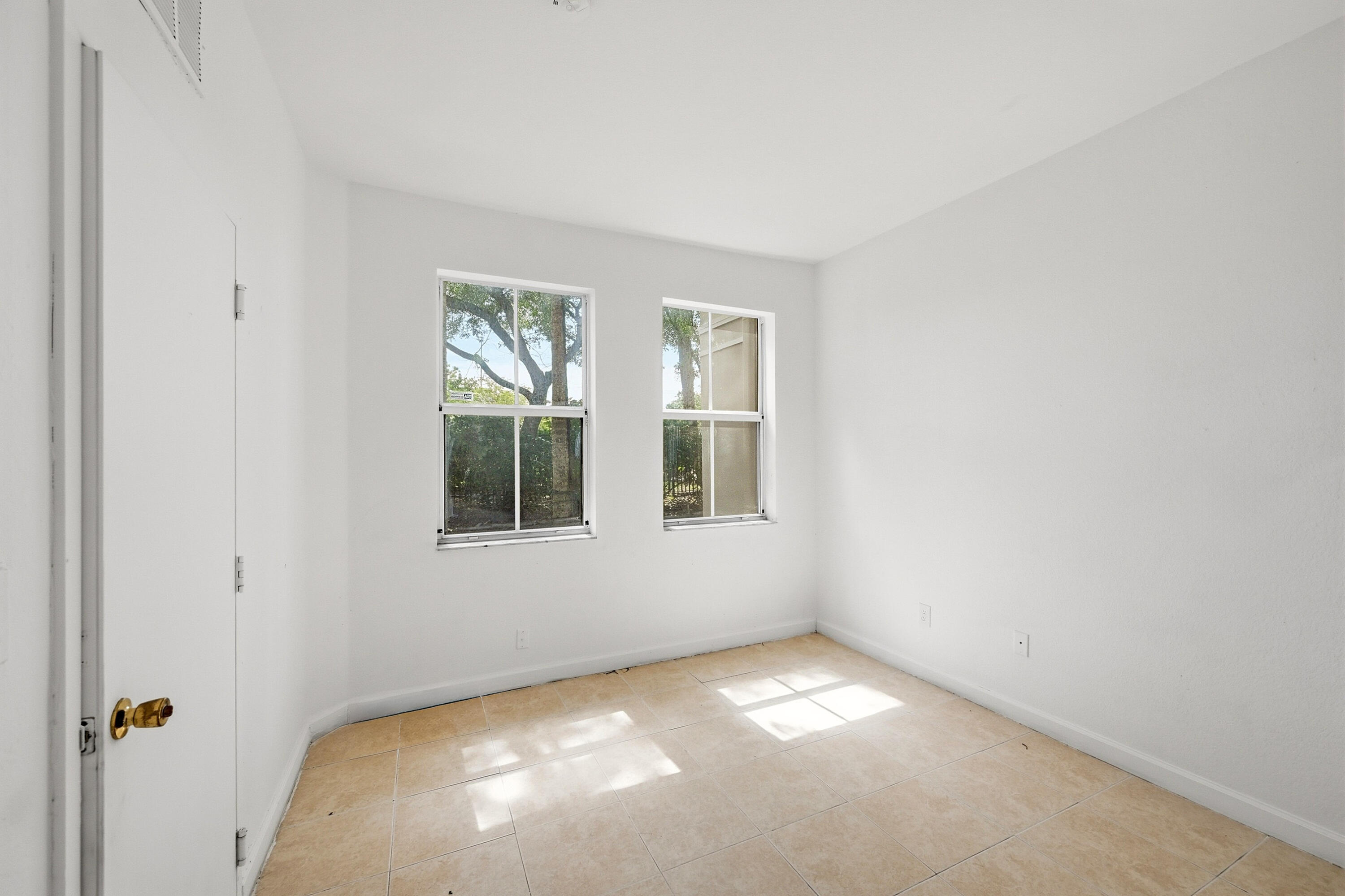 SHOMA TOWNHOMES AT ROYAL PALM BEACH CONDO - Residential