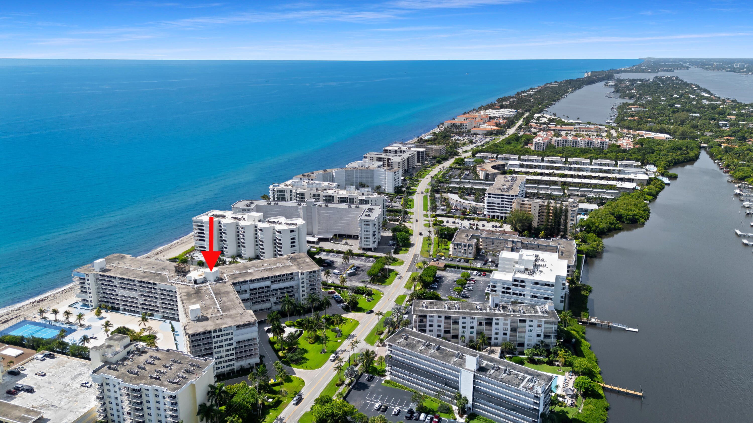 BARCLAY CONDO - Residential