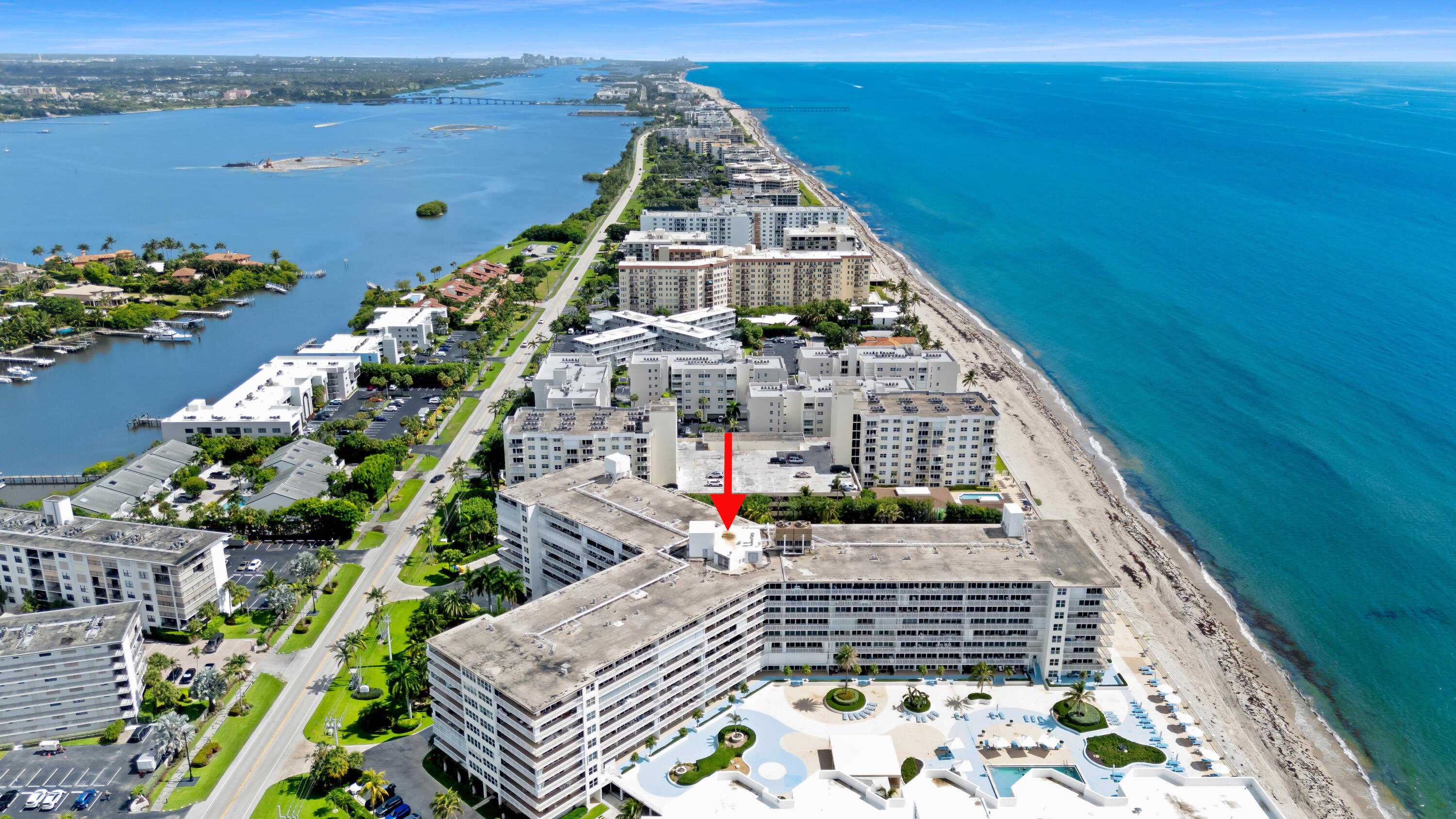 BARCLAY CONDO - Residential