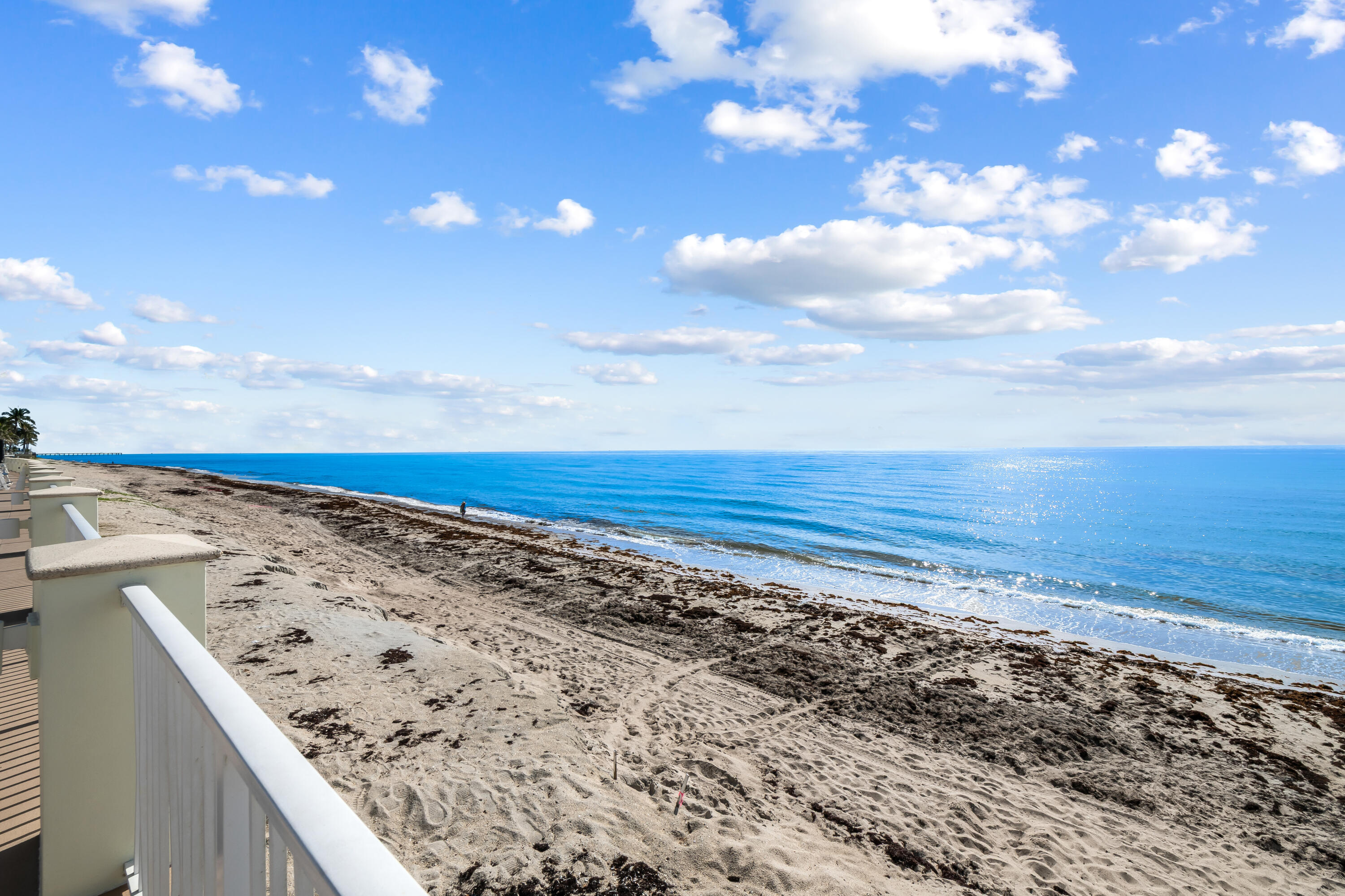 BARCLAY CONDO - Residential