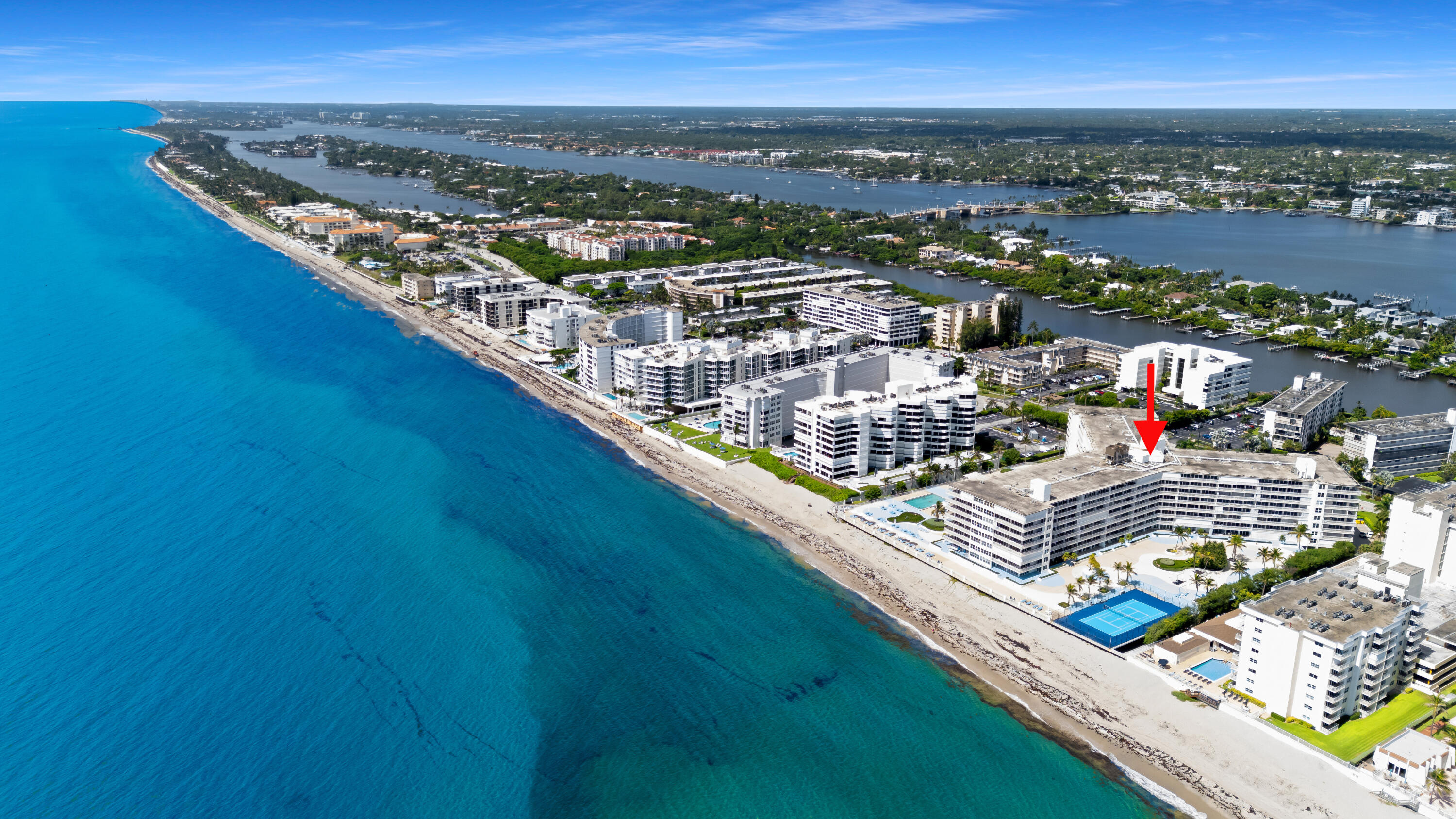 BARCLAY CONDO - Residential