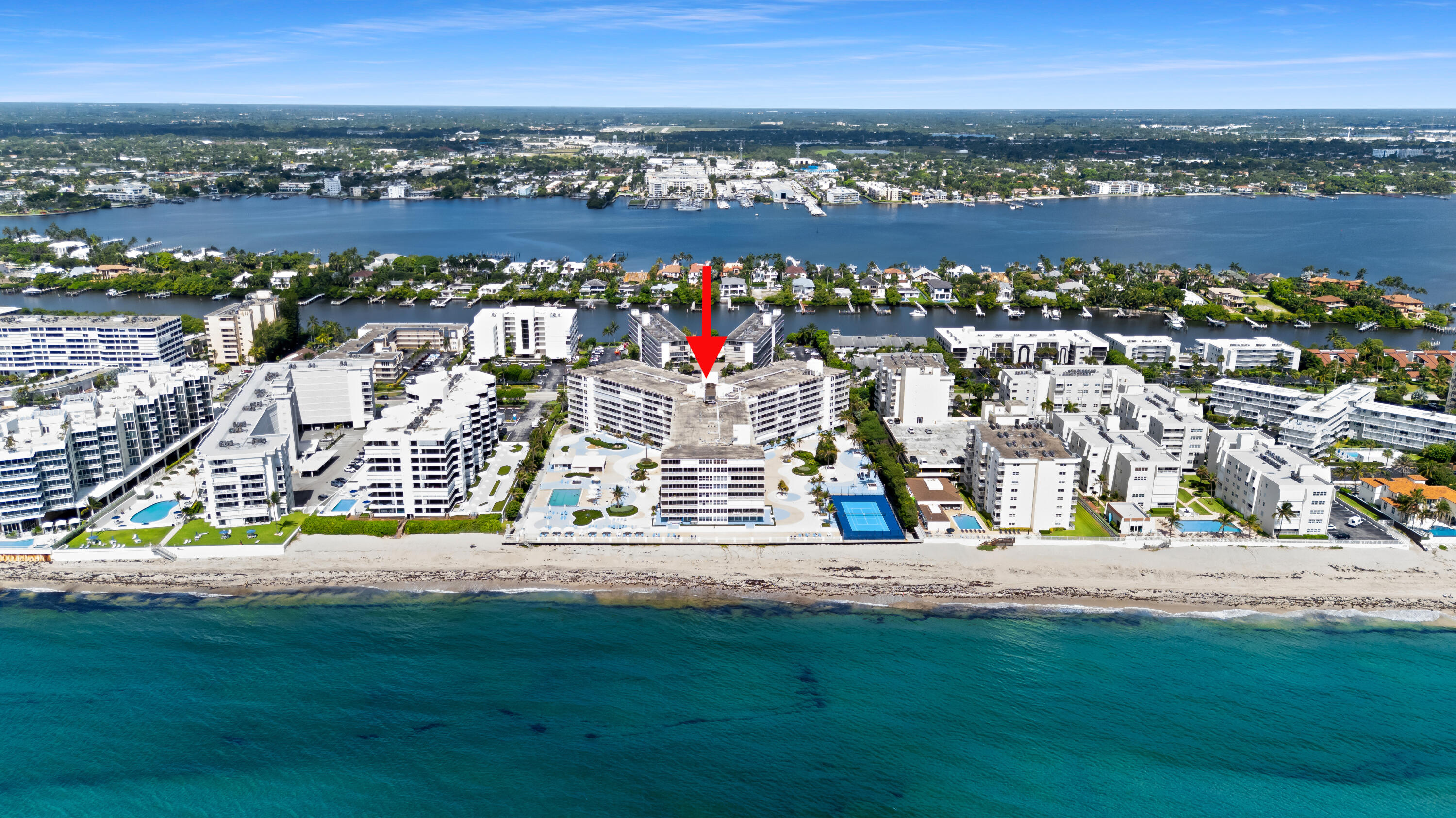 BARCLAY CONDO - Residential
