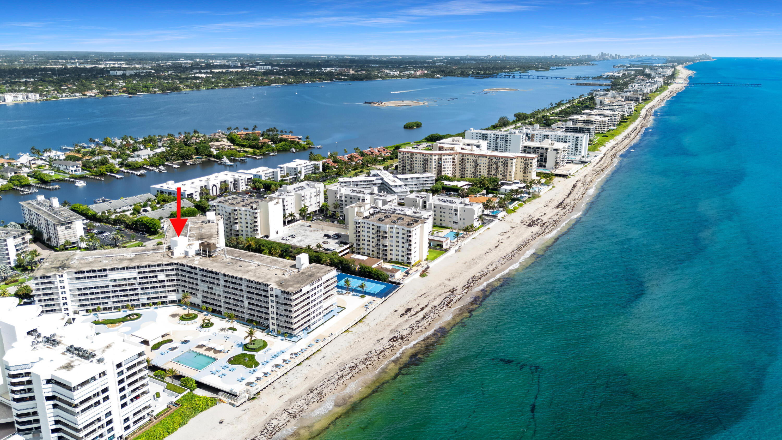 BARCLAY CONDO - Residential