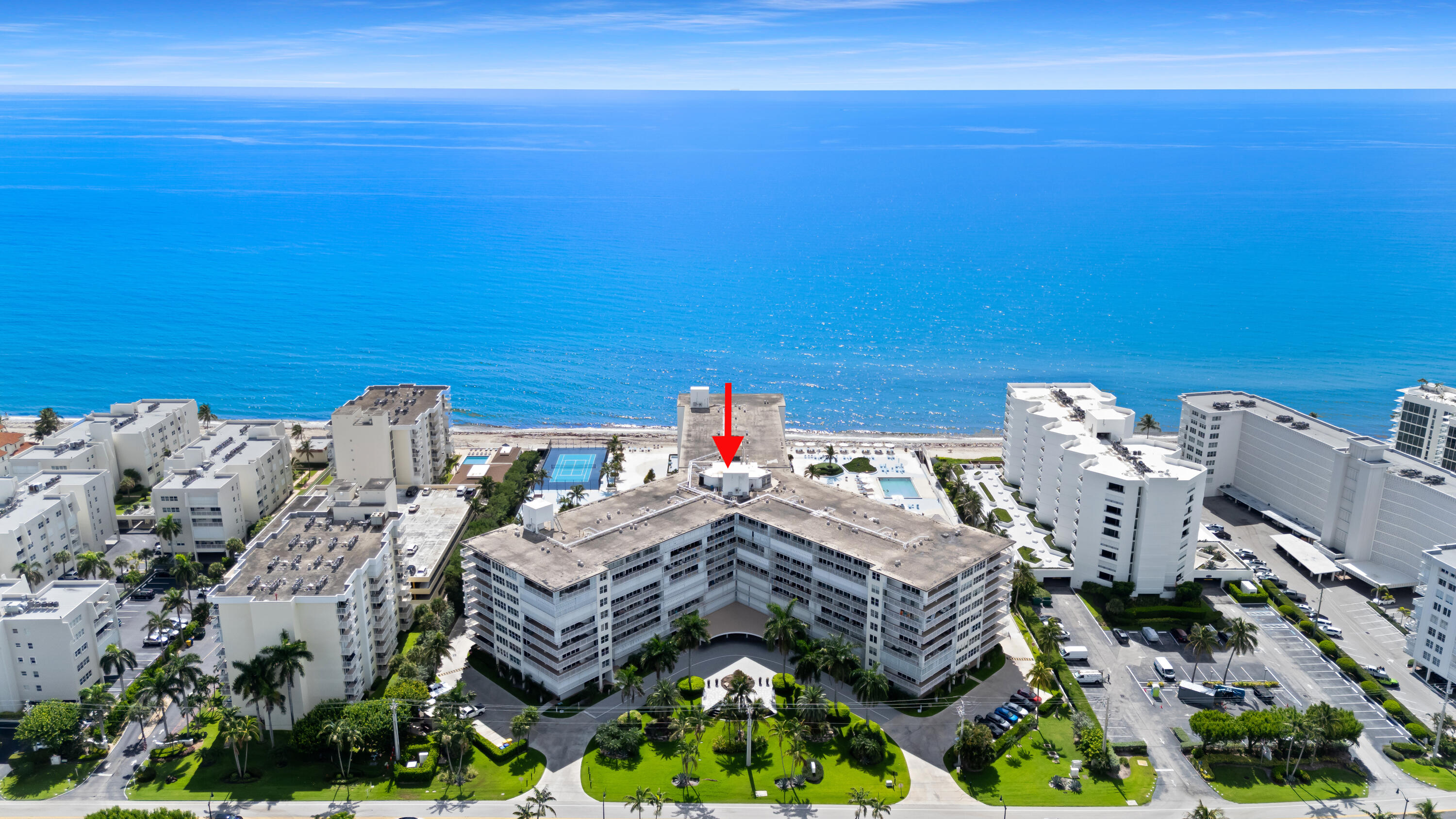 BARCLAY CONDO - Residential