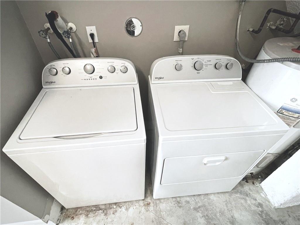 Towngate 156-11 B - Residential Lease