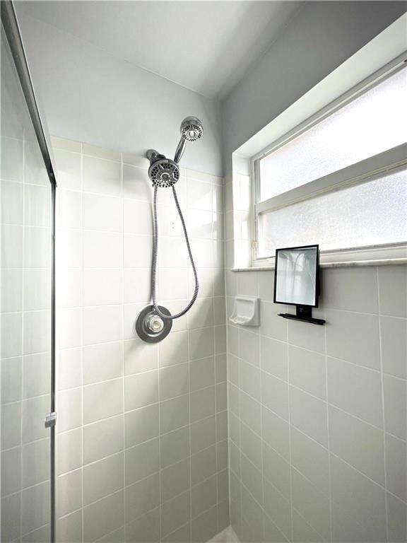 Towngate 156-11 B - Residential Lease