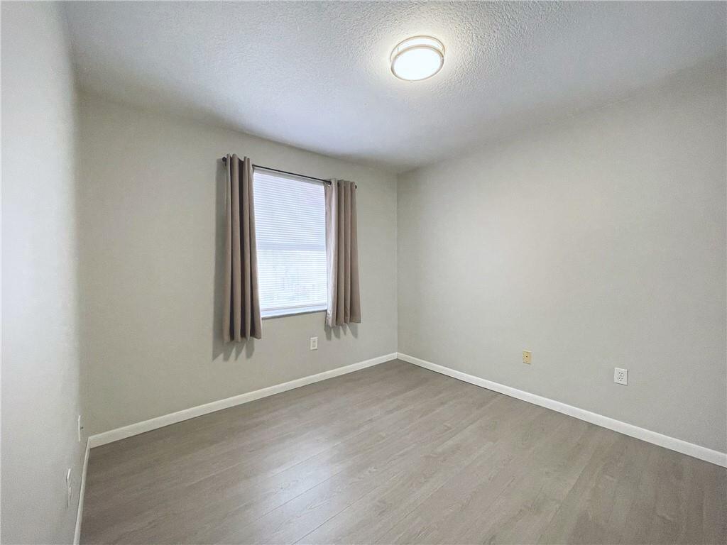 Towngate 156-11 B - Residential Lease