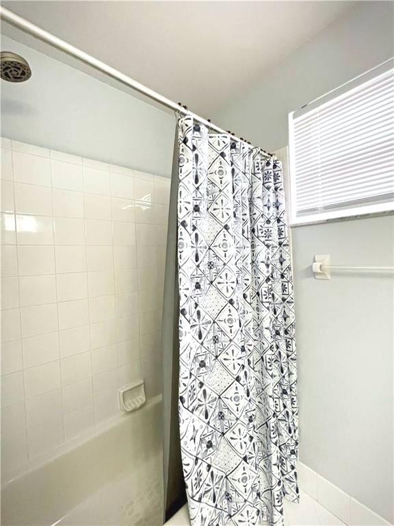 Towngate 156-11 B - Residential Lease