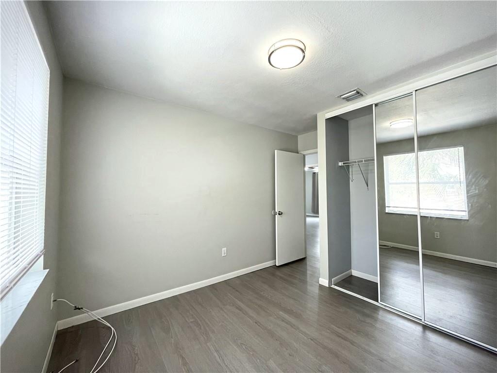 Towngate 156-11 B - Residential Lease