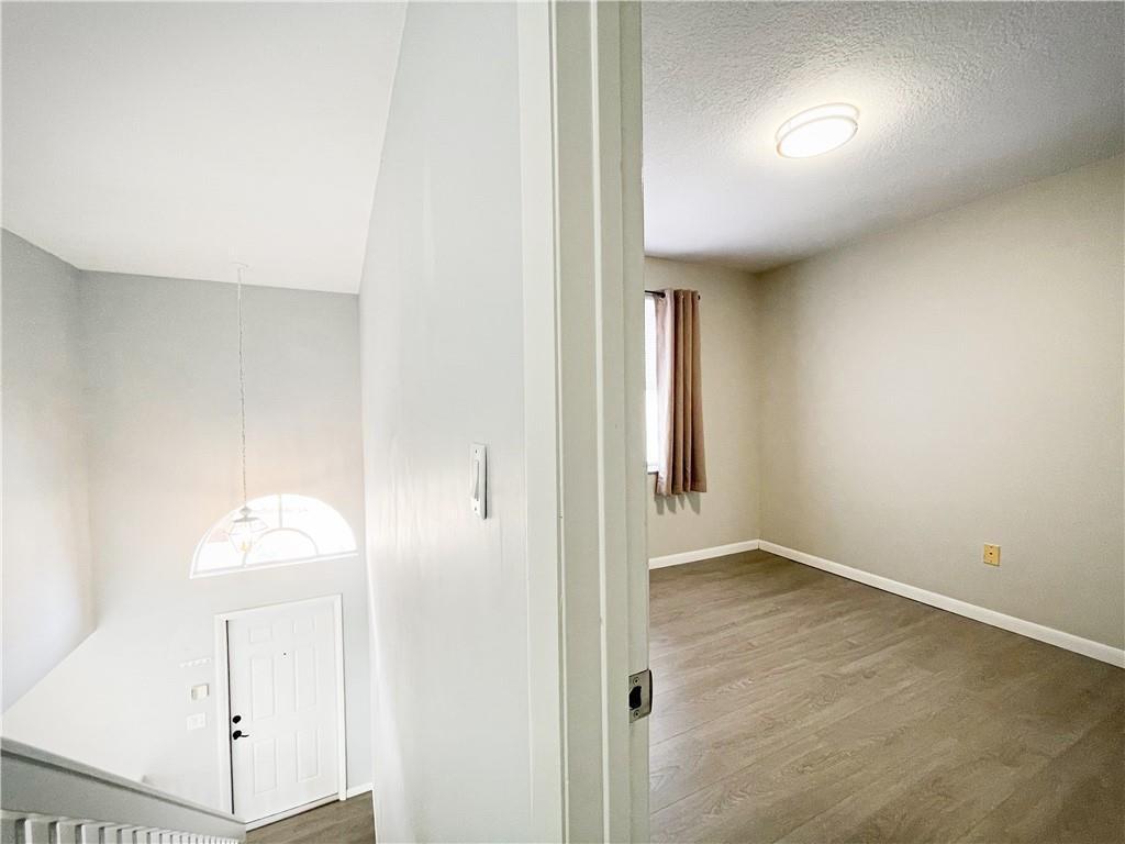 Towngate 156-11 B - Residential Lease