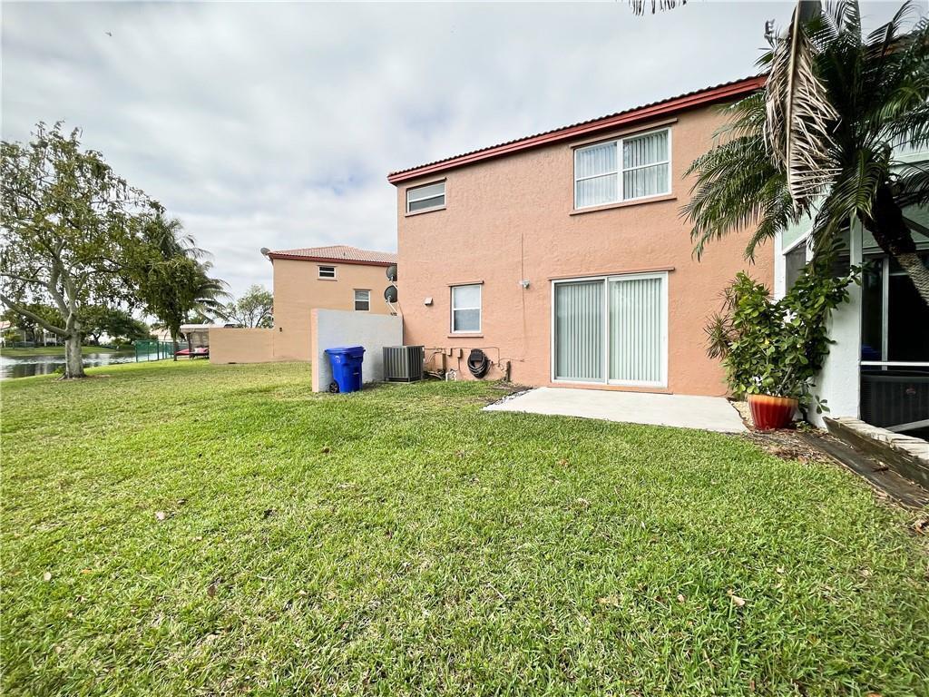 Towngate 156-11 B - Residential Lease
