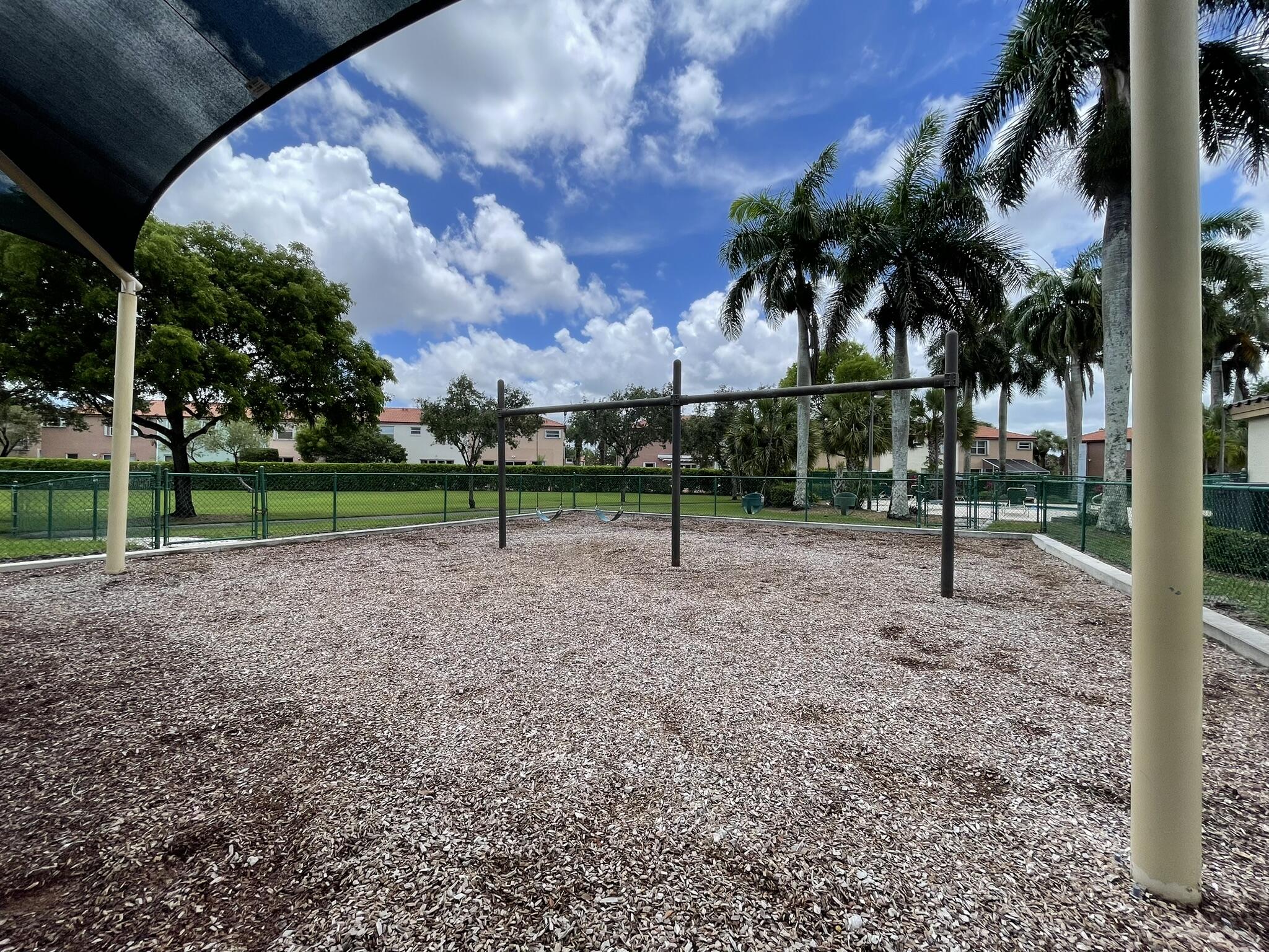 Towngate 156-11 B - Residential Lease