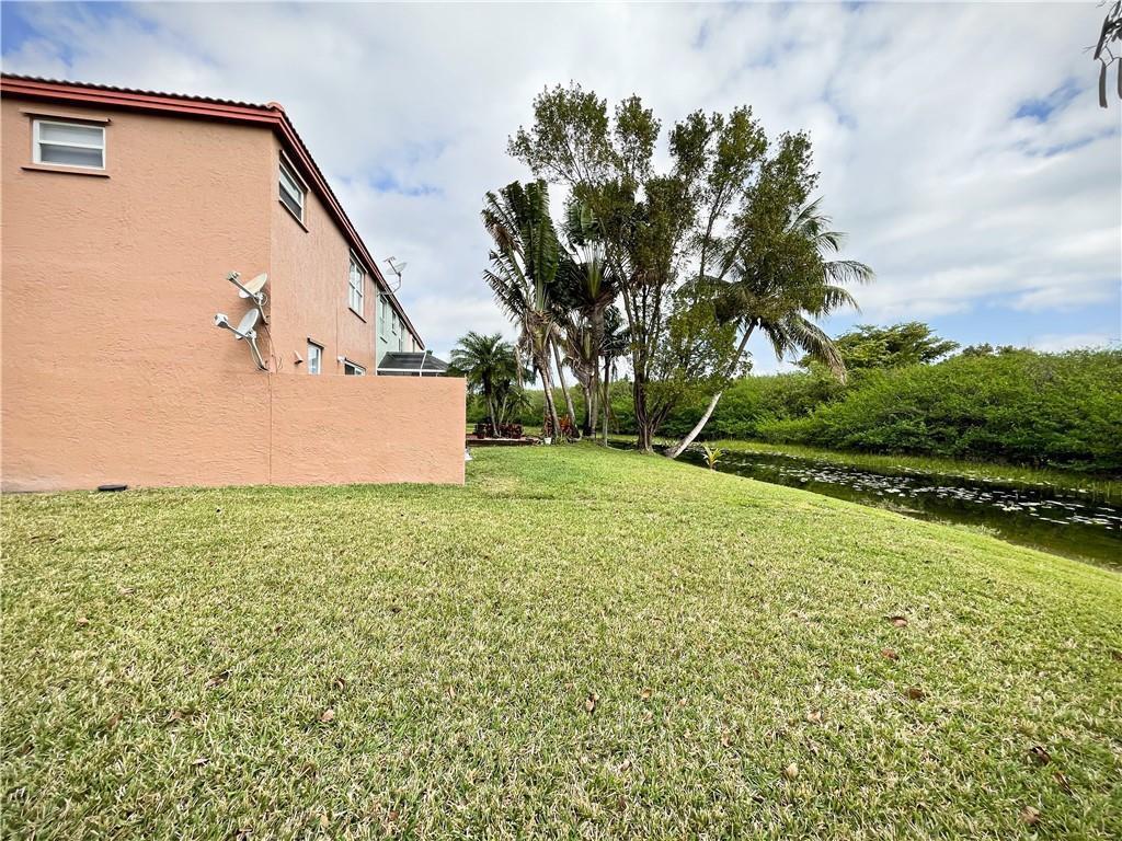 Towngate 156-11 B - Residential Lease
