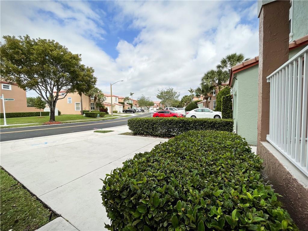 Towngate 156-11 B - Residential Lease