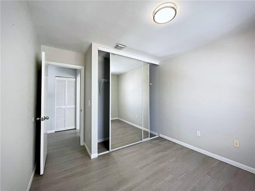 Towngate 156-11 B - Residential Lease