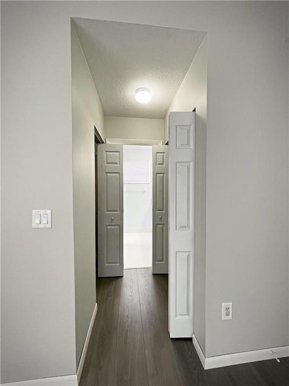 Towngate 156-11 B - Residential Lease