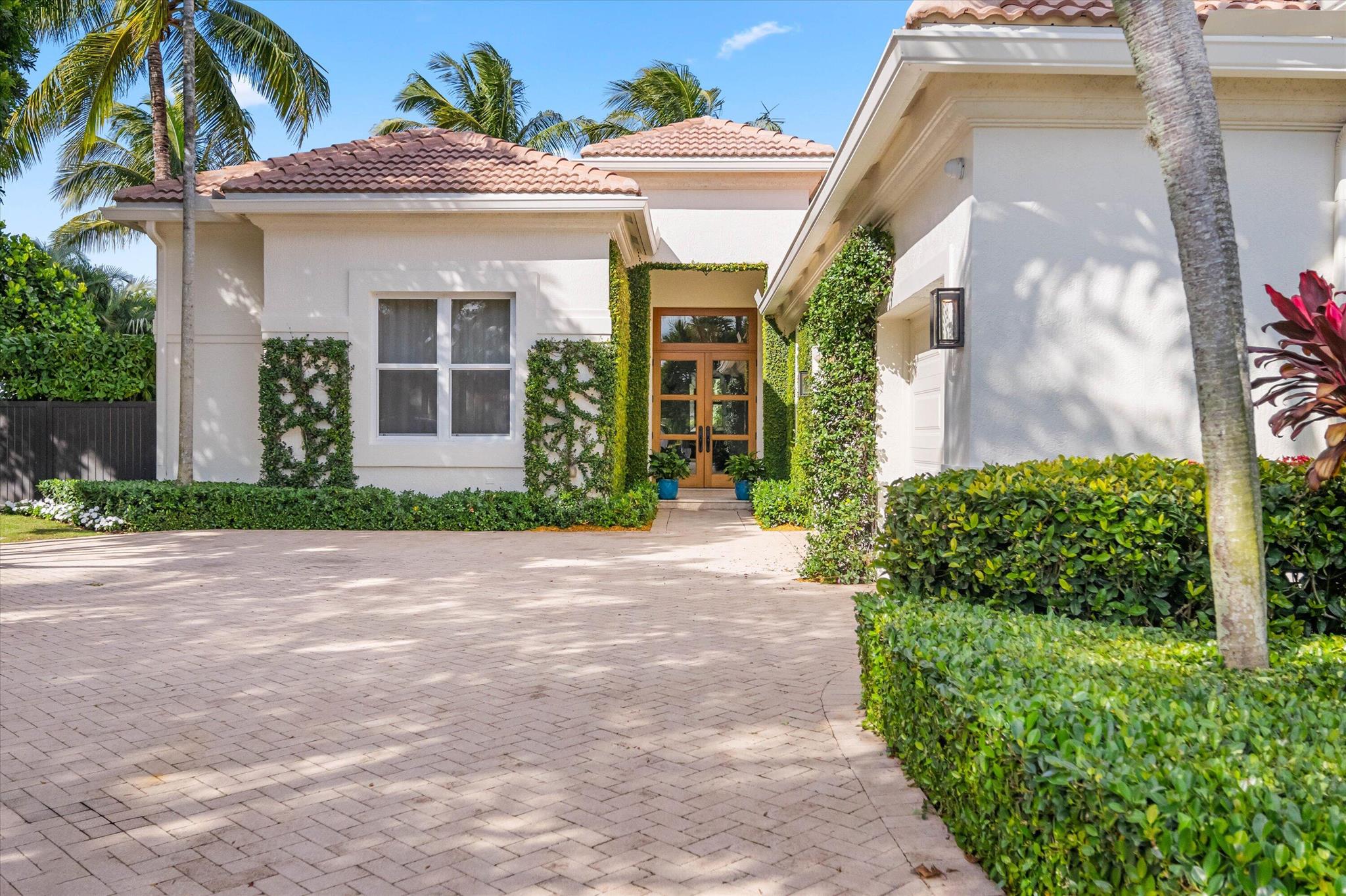 EQUESTRIAN CLUB ESTATES 2 - Residential