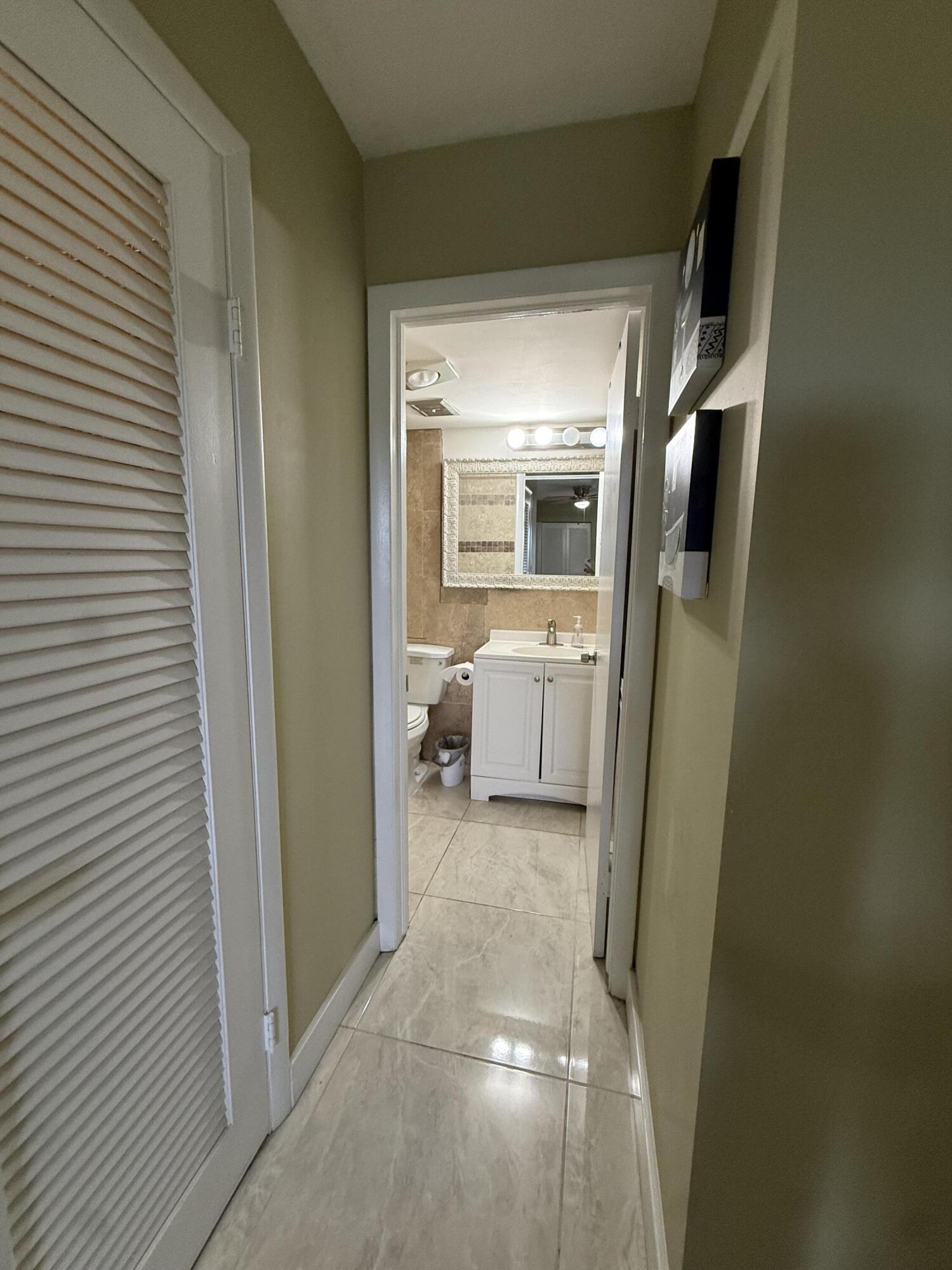 GOLFS EDGE CONDOS A THRU G - Residential