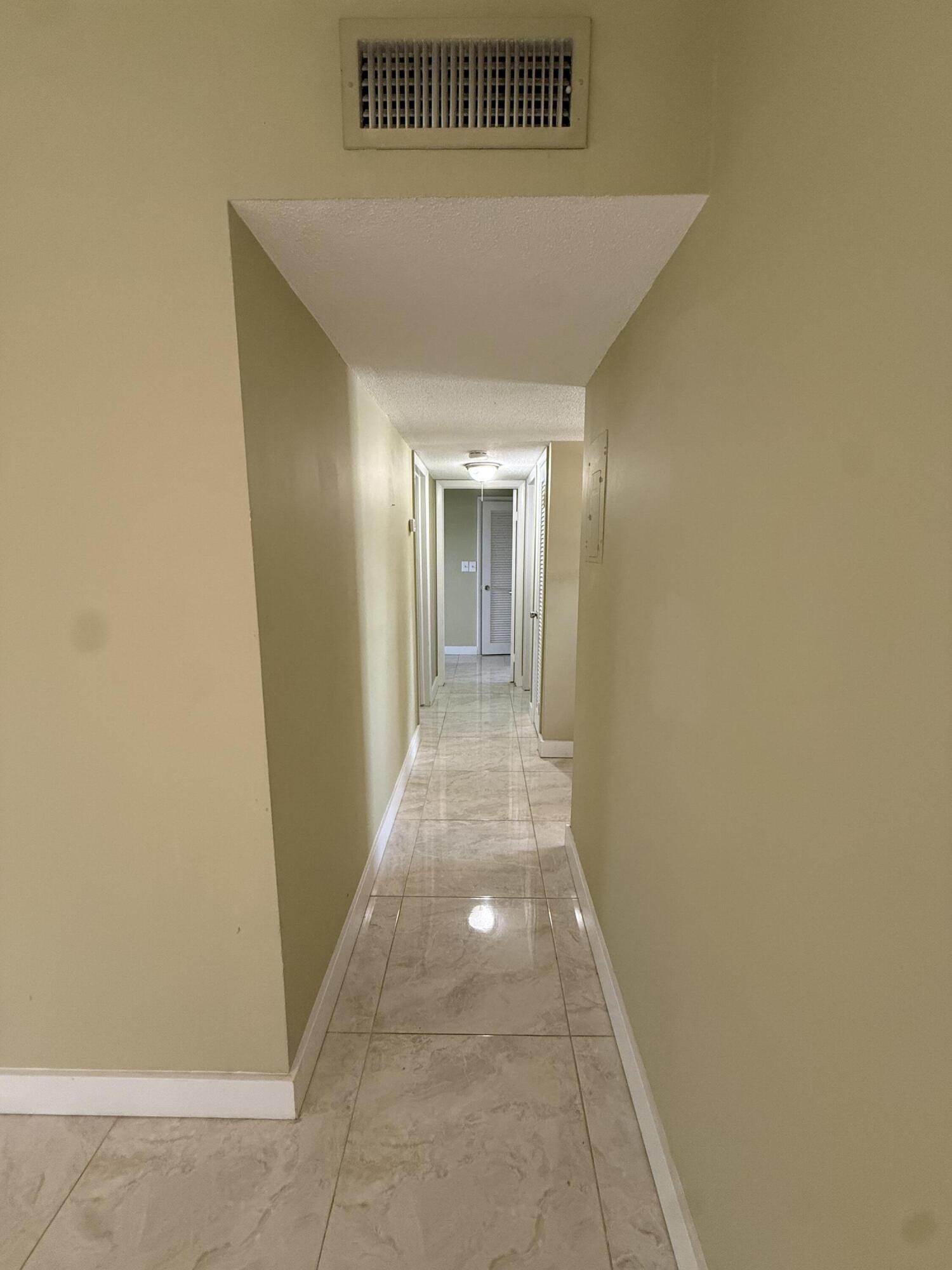 GOLFS EDGE CONDOS A THRU G - Residential