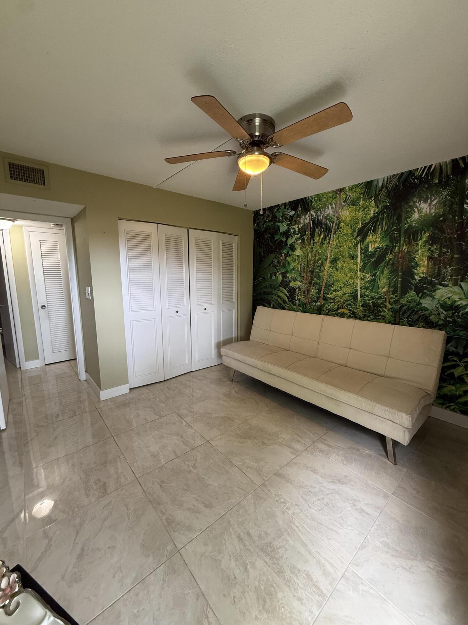 GOLFS EDGE CONDOS A THRU G - Residential