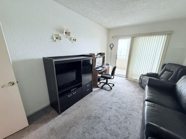 HARWOOD E CONDO - Residential