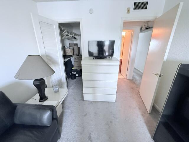 HARWOOD E CONDO - Residential