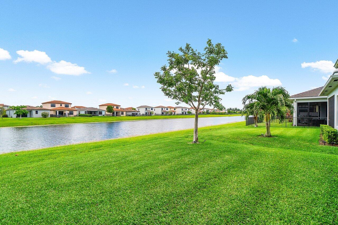 CRESSWIND PALM BEACH - Residential