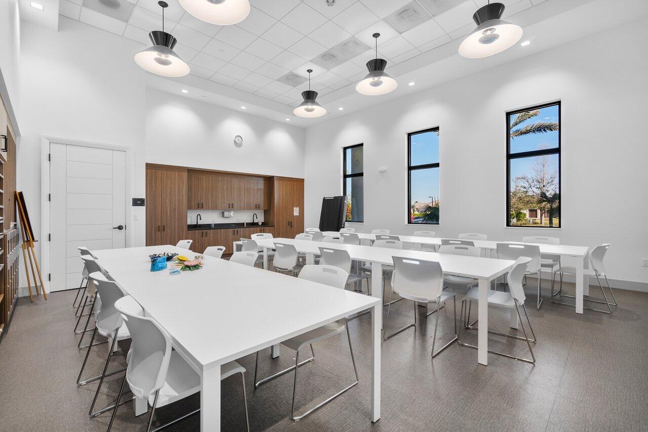 CRESSWIND PALM BEACH - Residential