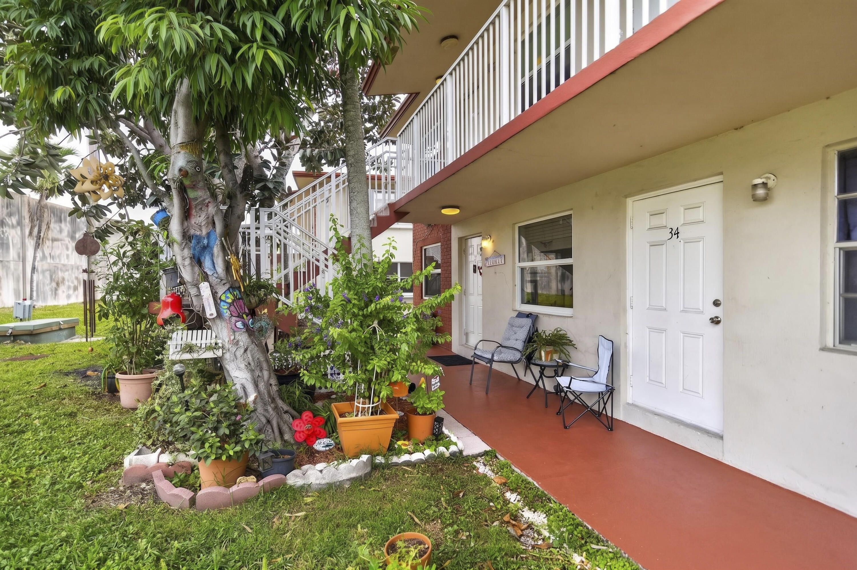 TOWN COLONY CONDO - Residential