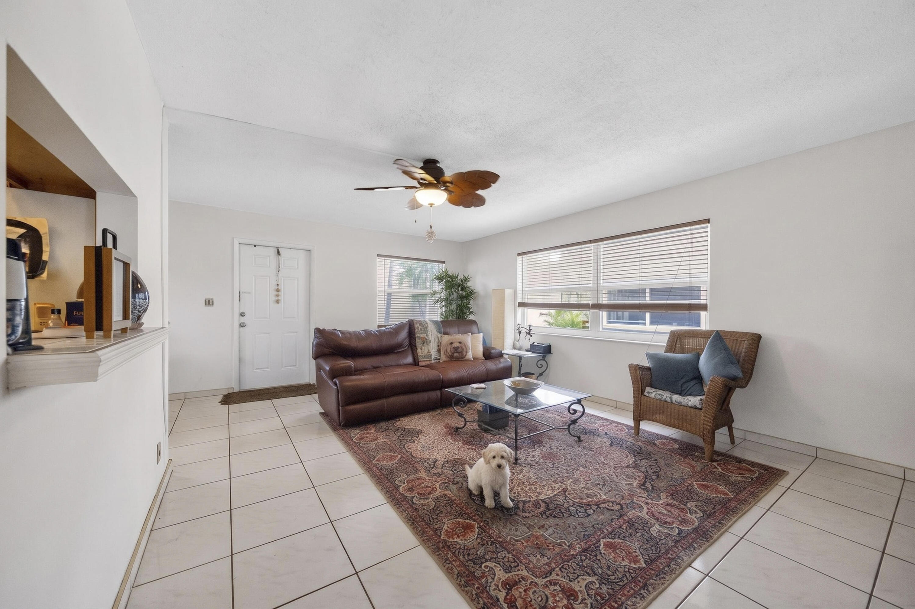 TOWN COLONY CONDO - Residential