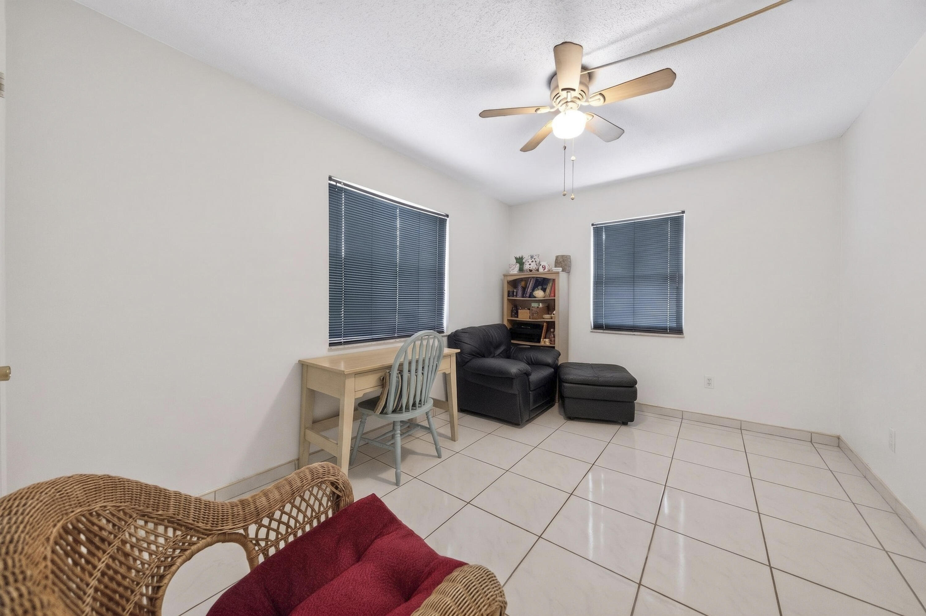 TOWN COLONY CONDO - Residential