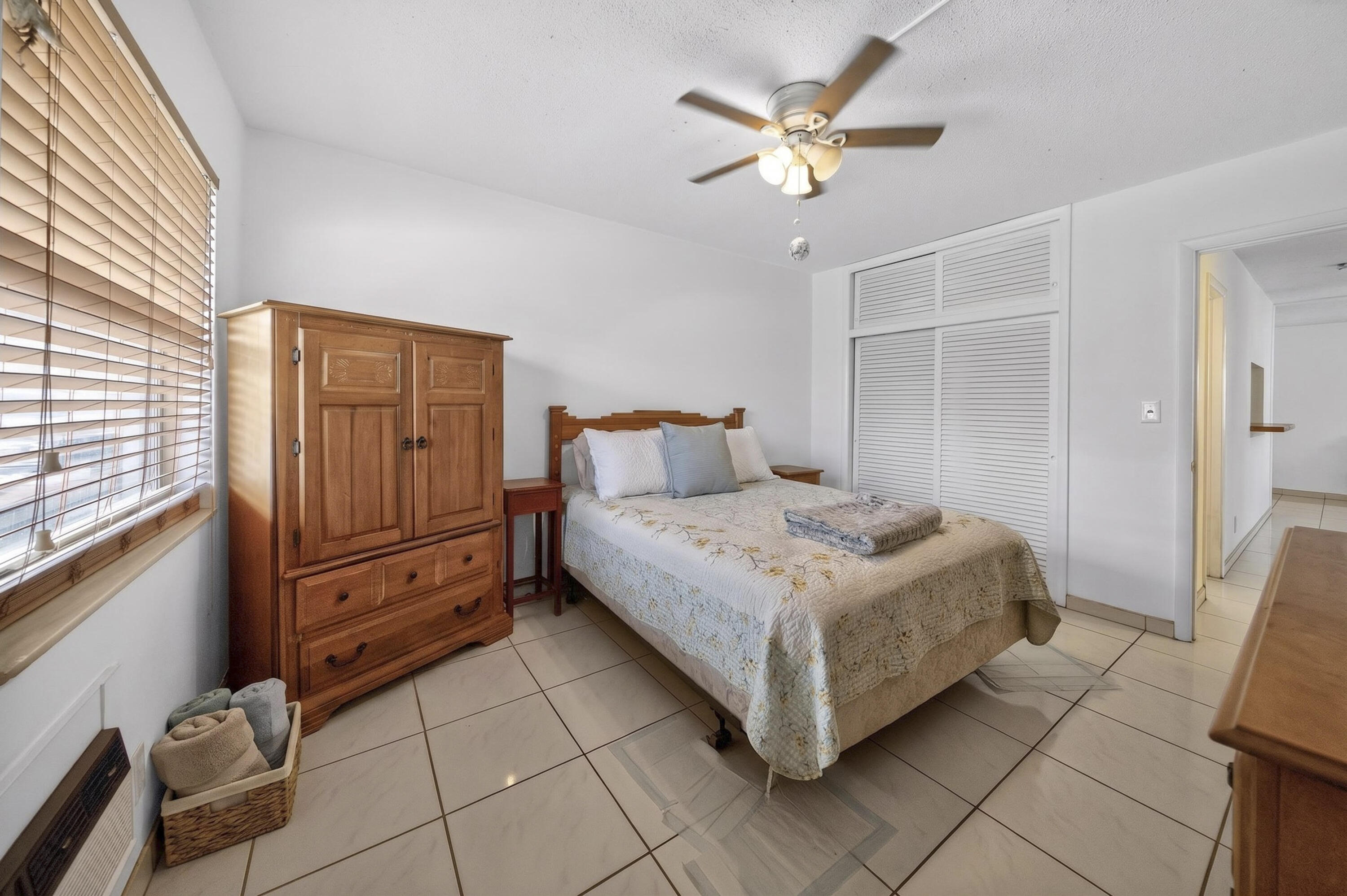 TOWN COLONY CONDO - Residential
