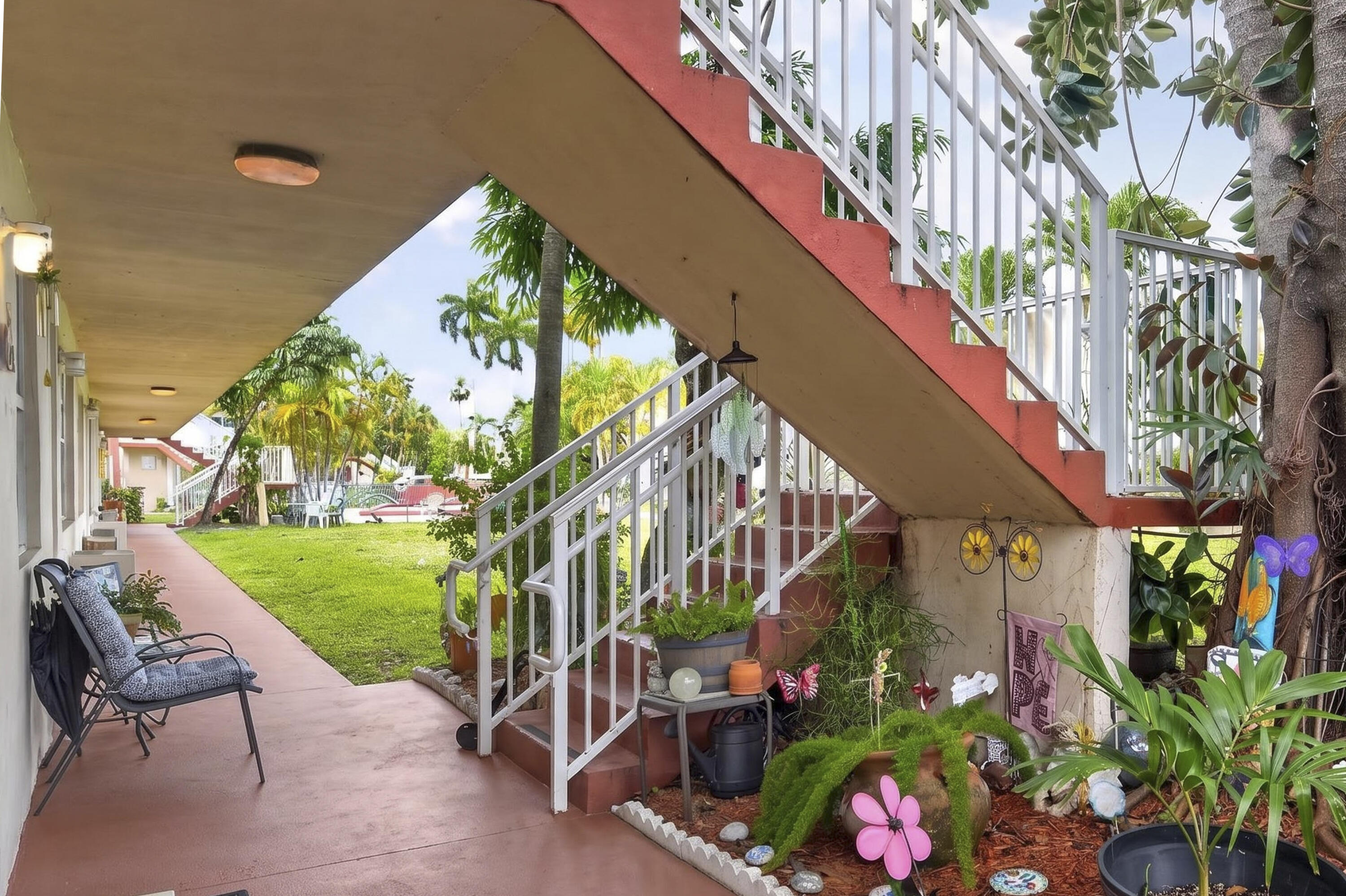 TOWN COLONY CONDO - Residential