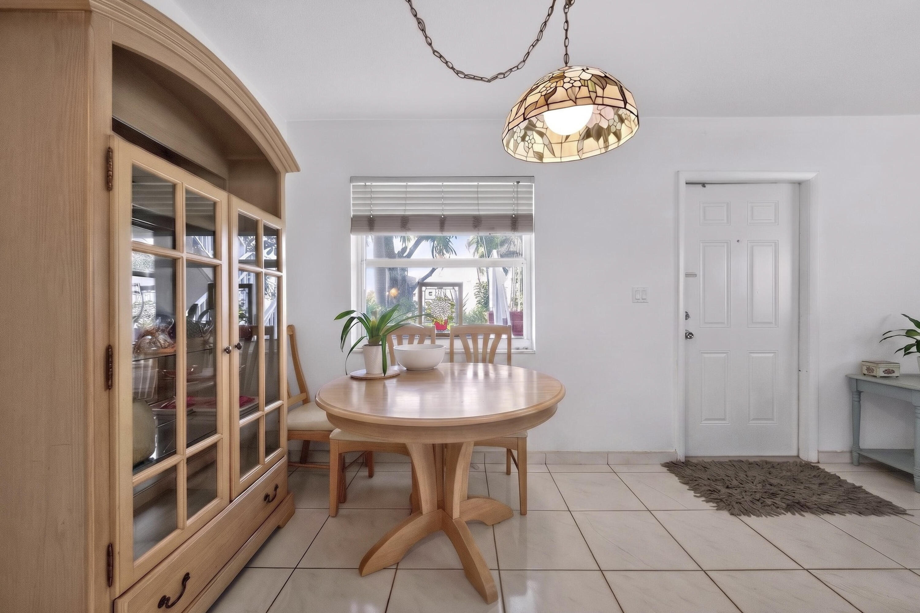 TOWN COLONY CONDO - Residential