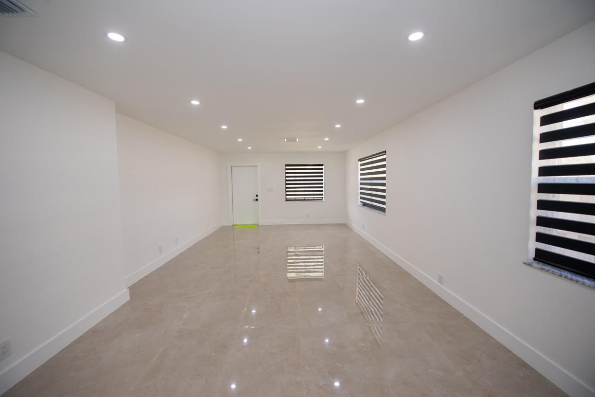 TOWN OF MODELO (DANIA) B-49 - Residential