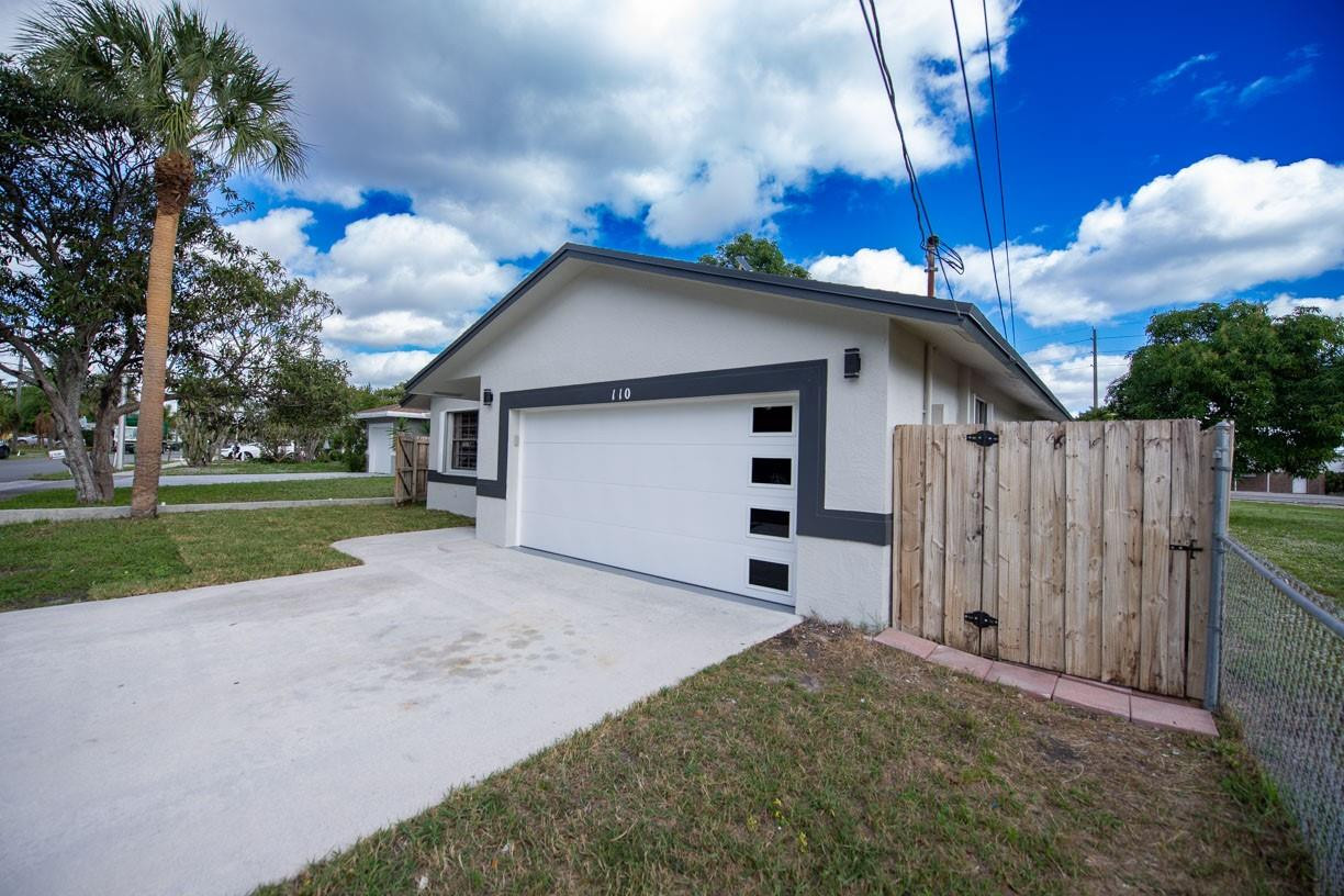 TOWN OF MODELO (DANIA) B-49 - Residential