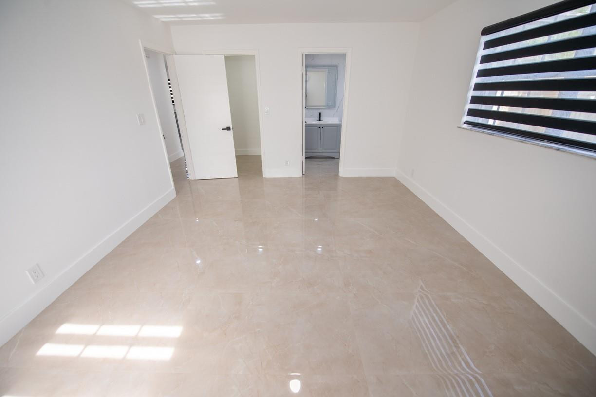 TOWN OF MODELO (DANIA) B-49 - Residential