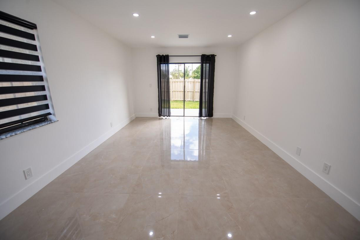 TOWN OF MODELO (DANIA) B-49 - Residential